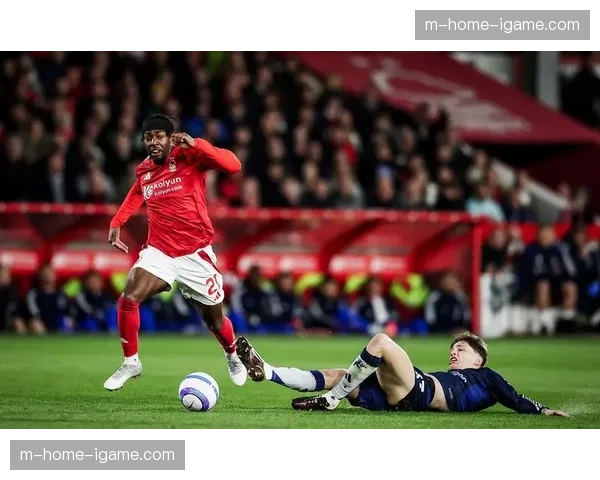 诺丁汉森林面临保级压力 防守深度与反击效率有待提升